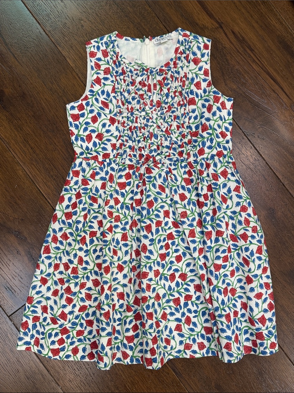 NWOT-Crewcuts- Girls Smocked Floral Sleeveless Dress w/Pearls & Bows  - Size: 7Y